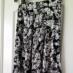 Motto Floral Print Skirt --Small